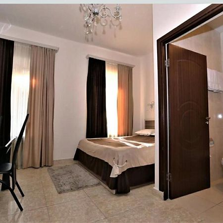 Comfort House Hotel And Tours Γιερεβάν Εξωτερικό φωτογραφία