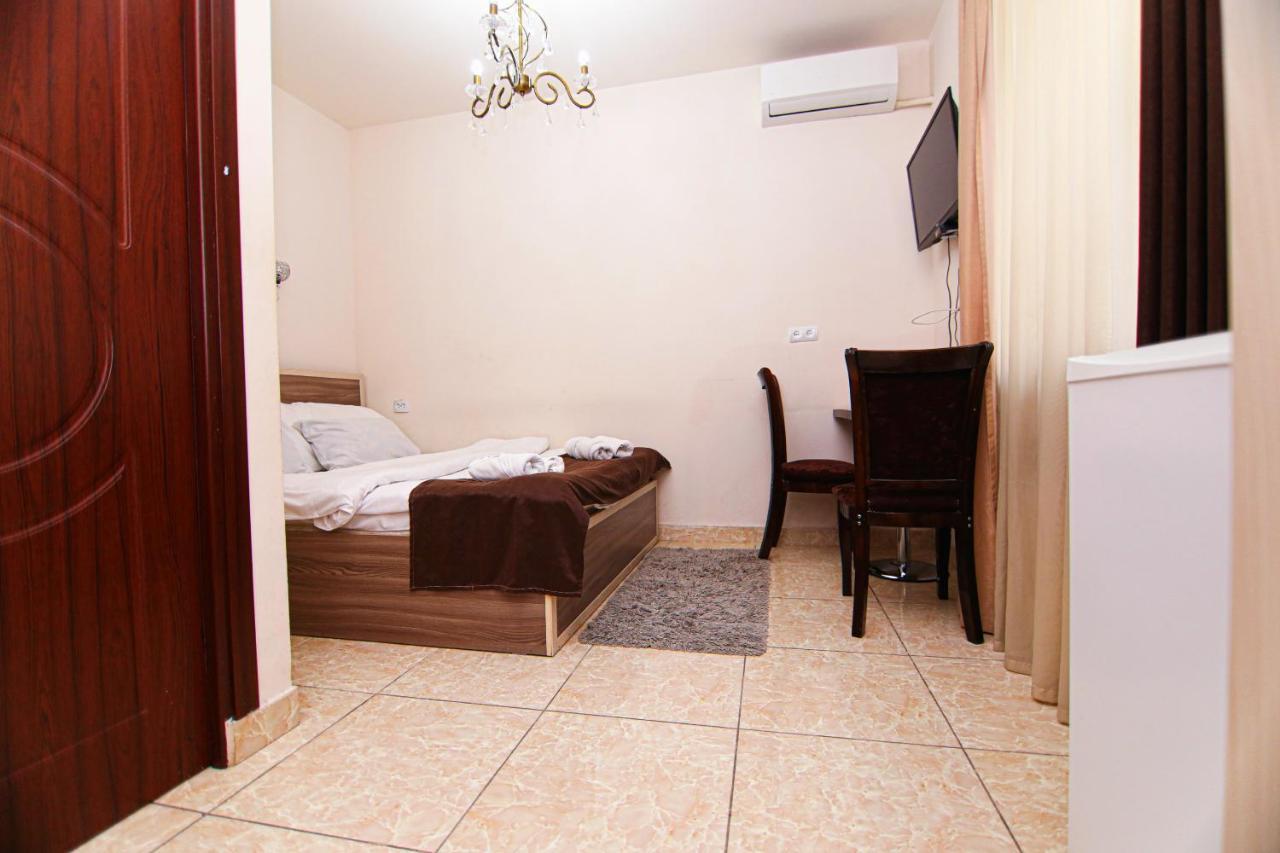 Comfort House Hotel And Tours Γιερεβάν Εξωτερικό φωτογραφία