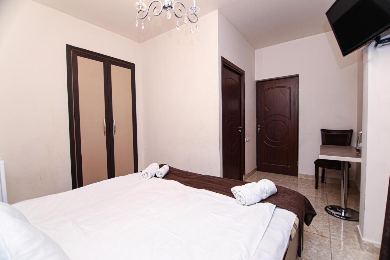 Comfort House Hotel And Tours Γιερεβάν Εξωτερικό φωτογραφία