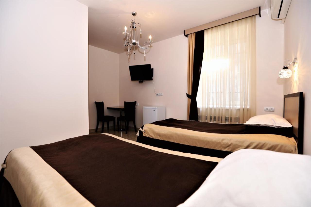 Comfort House Hotel And Tours Γιερεβάν Εξωτερικό φωτογραφία